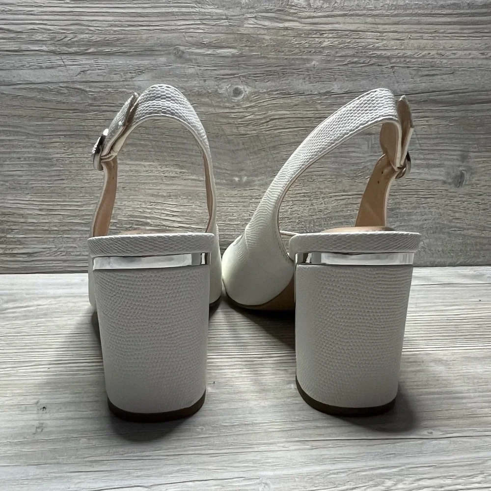 NWT Alfani Florraap white snake skin embossed sling back block heel size 8.5